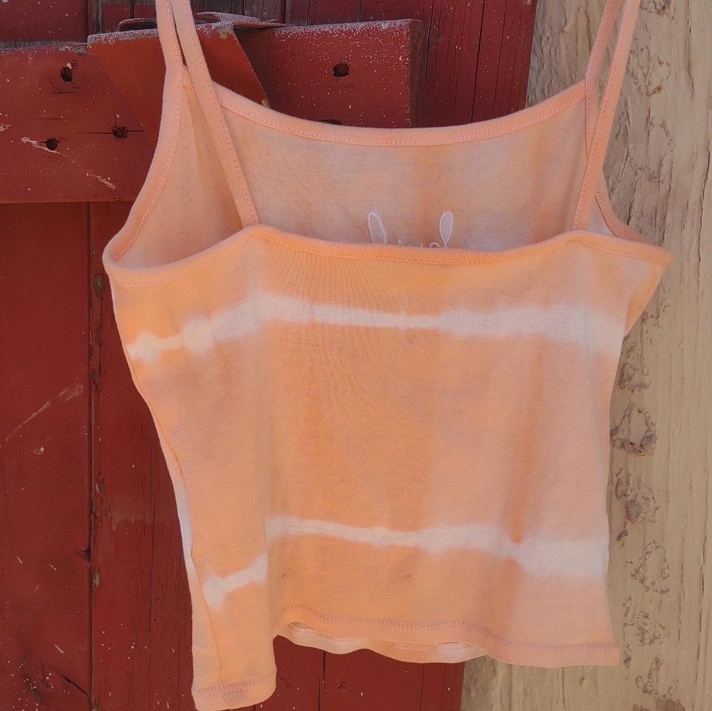2 Tops Hurley & Rabbit Rose - Picture 4 of 13